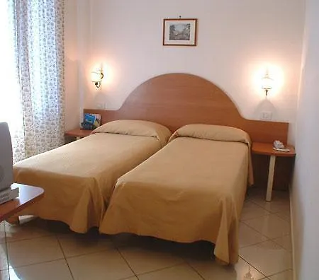 فندق Primus 3*