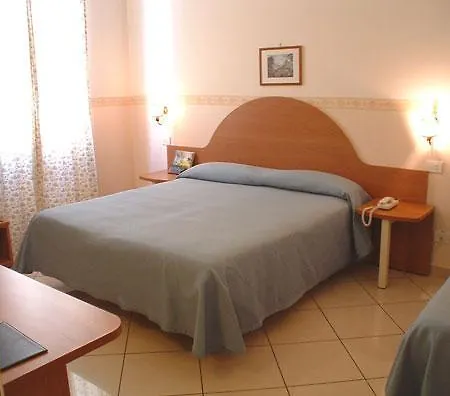 Otel Primus 3*